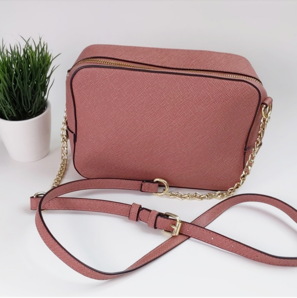 🔴SOLD🔴AND NEW DAY Crossbody bag - Picture 1 of 8